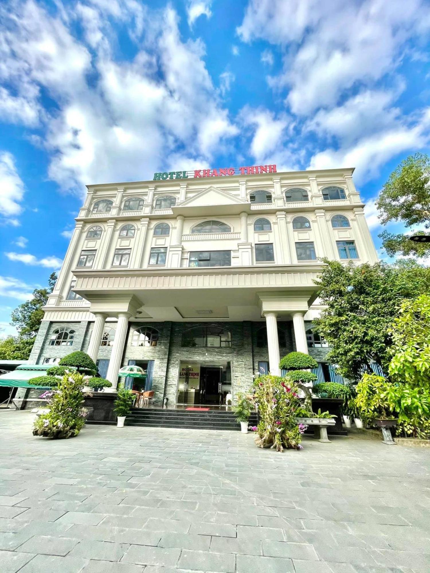 Khang Thinh Hotel Long Thanh Esterno foto