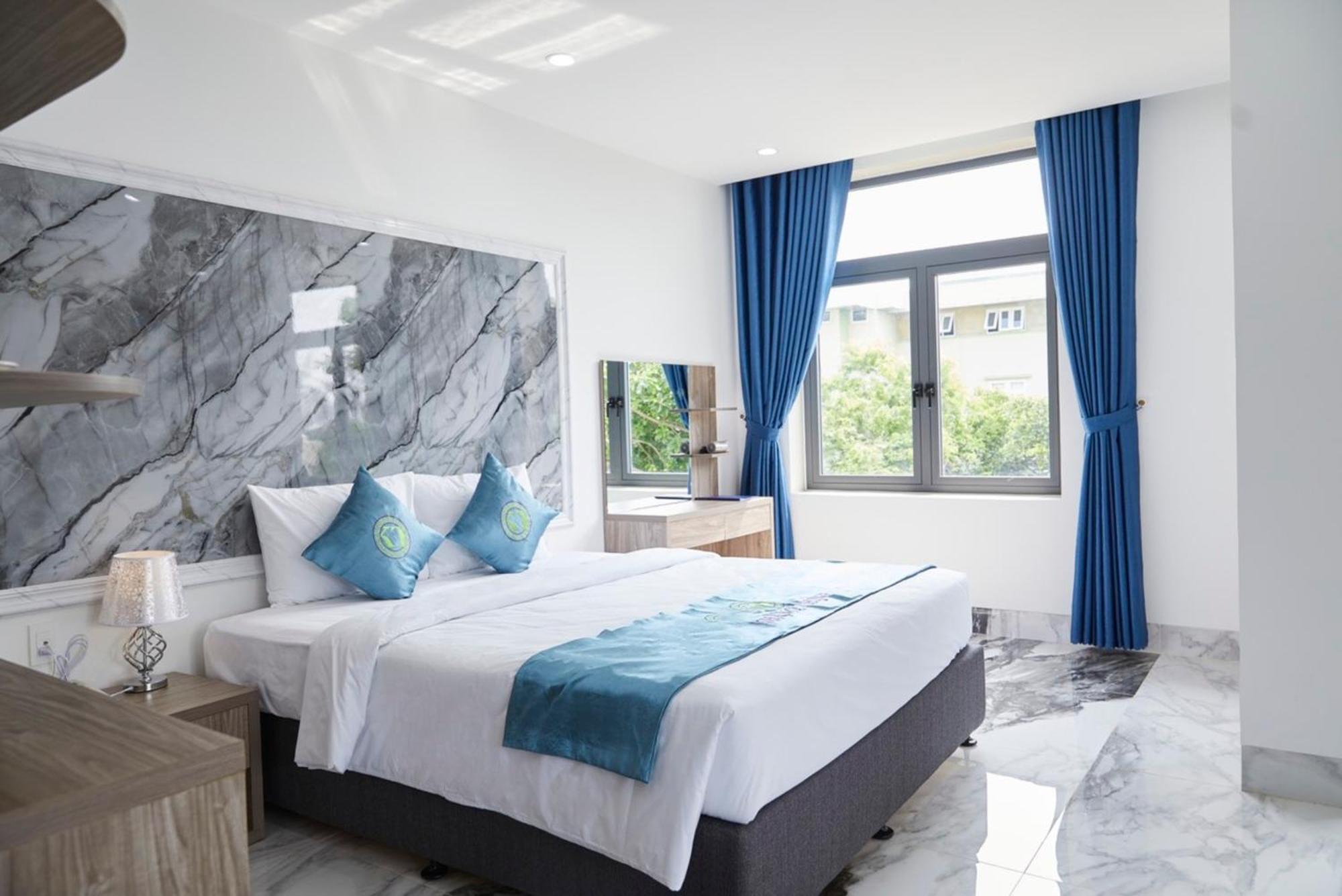 Khang Thinh Hotel Long Thanh Esterno foto