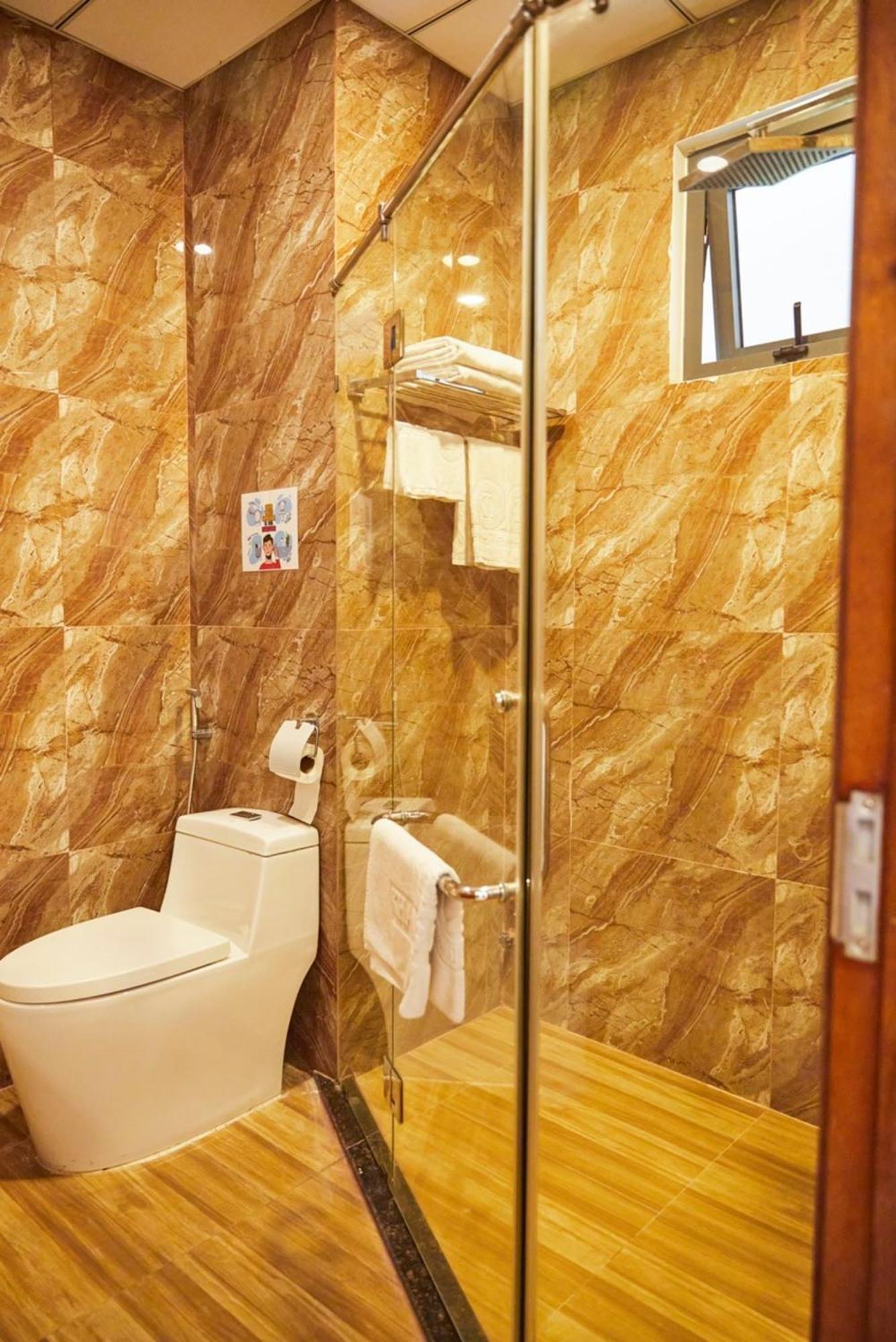 Khang Thinh Hotel Long Thanh Esterno foto